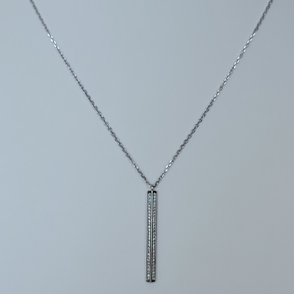 Ardornia Vertical Crystal Bar Necklace - Picture 3 of 6